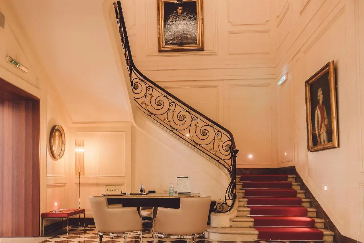 Hôtel De Sers Champs Elysées Parigi Hotel
