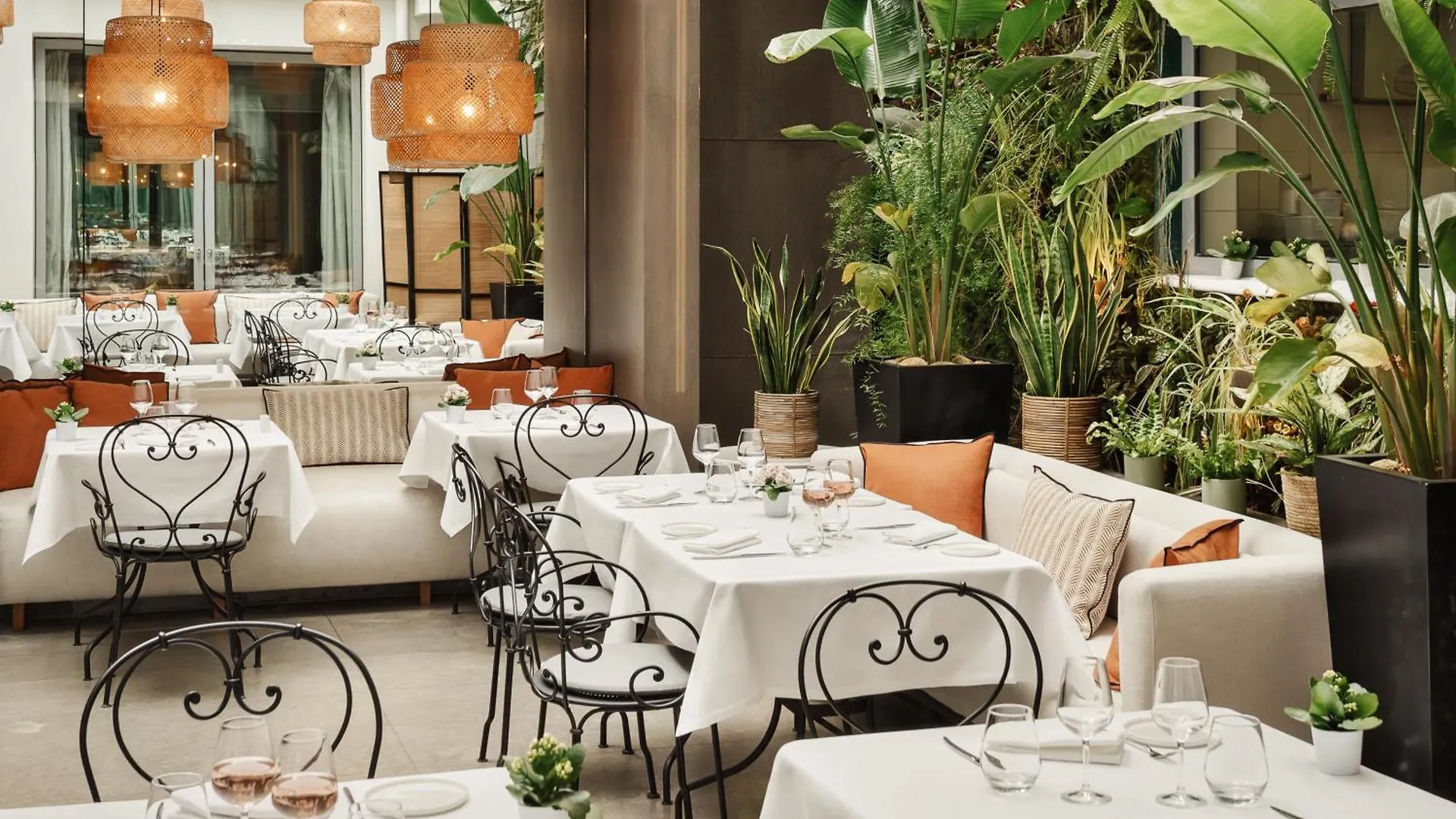 ***** Hotel Hôtel De Sers Champs Elysées Parigi Francia