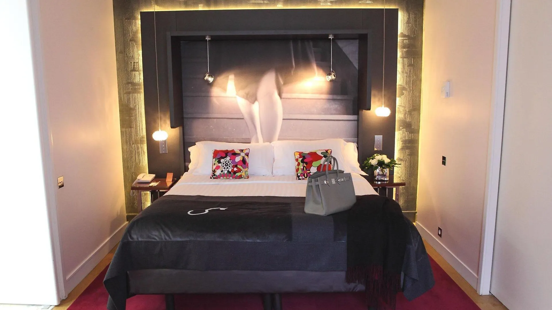 Hotel De Sers Champs Elysees Paris 5*,